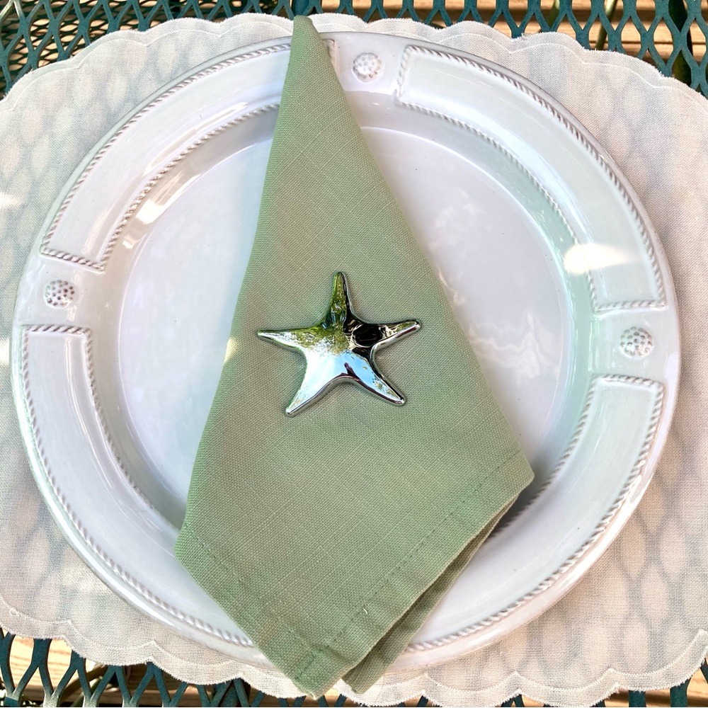 New 4 Starfish Napkin or Tablecloth:4 Weights Set - Silver and magnetic 
Metal